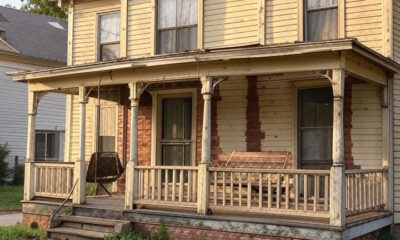 Old Houses in America